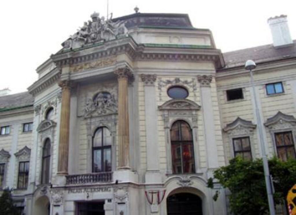 Palais Auersperg