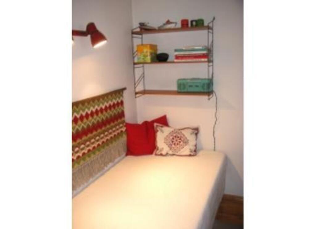 main bed in "multi-bedroom"