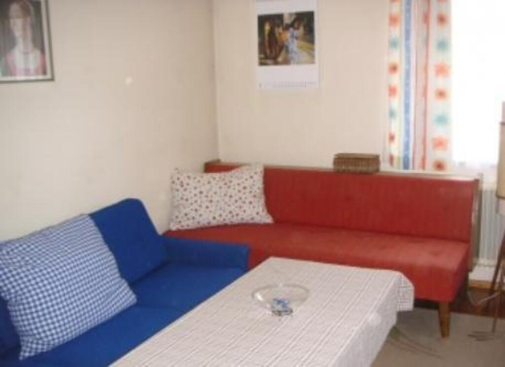 more pull out beds in "multi-bedroom"