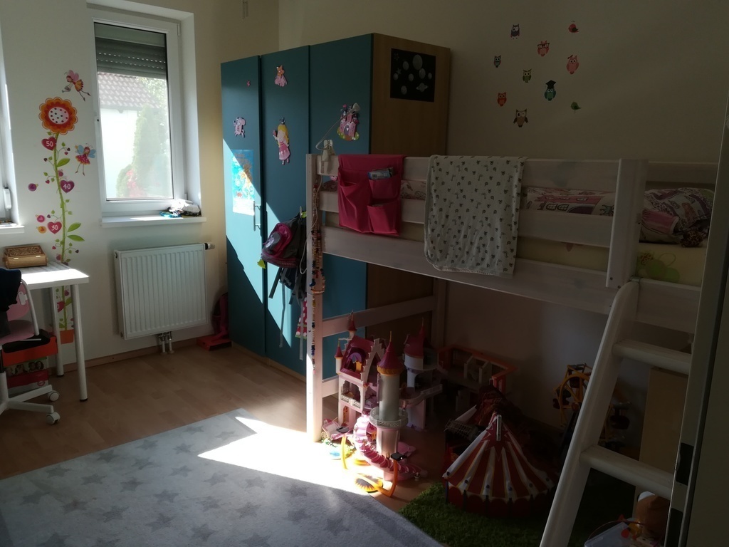 Kid's bedroom