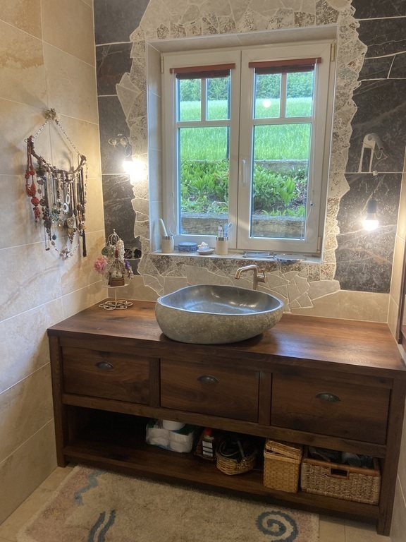 bathroom downstairs plus shower (renovated in spring 2025)