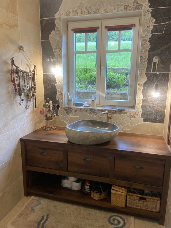 bathroom downstairs plus shower (renovated in spring 2025)