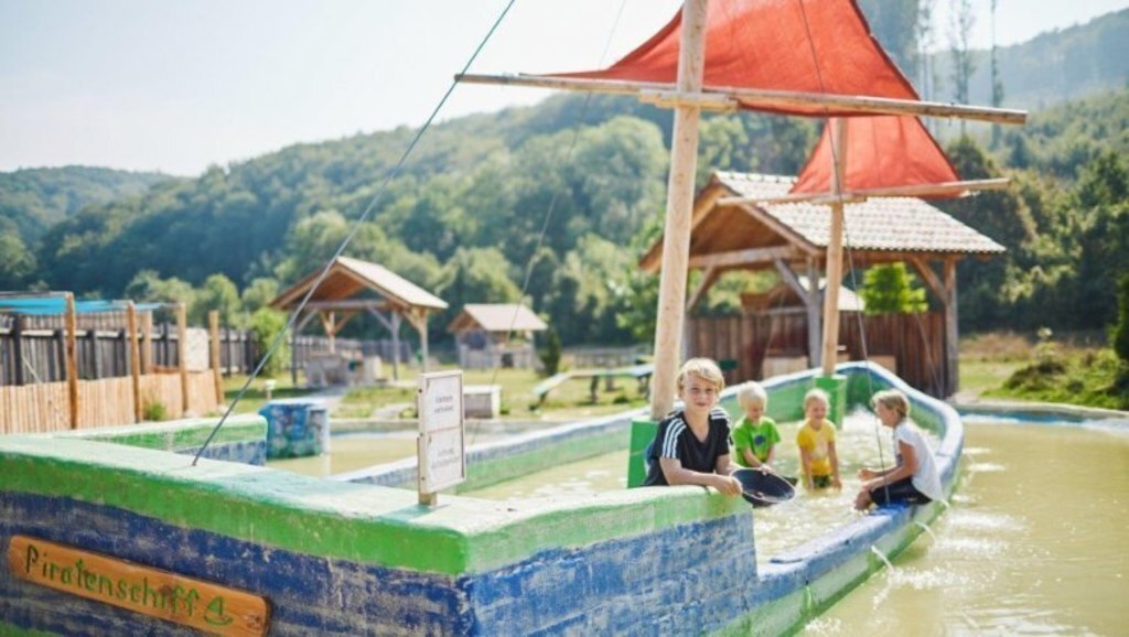 Finding minerals in the adventure park
