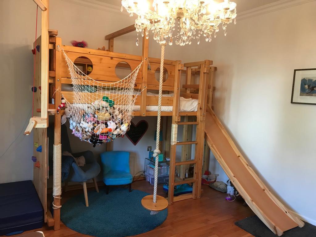 Children's room 1 with swing, slide, climbing wall