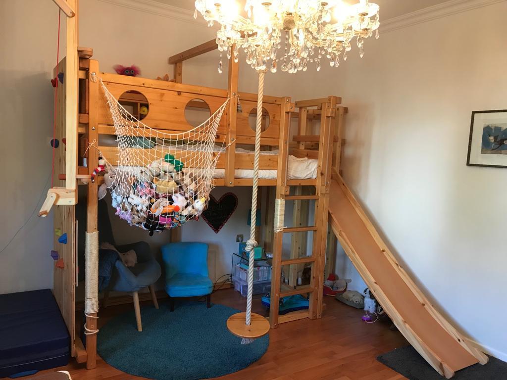 Children's room 1 with swing, slide, climbing wall