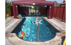 Outdoor pool (heated)
