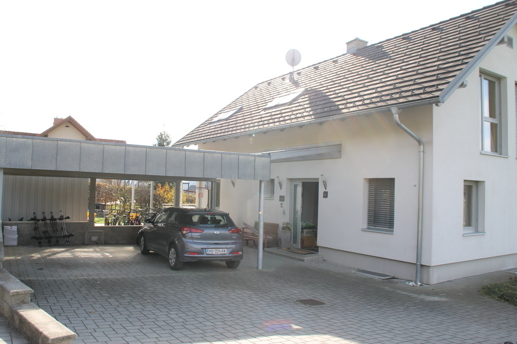 back of the house, we have to cars (Scoda Octavia; Hyundai i20), both available