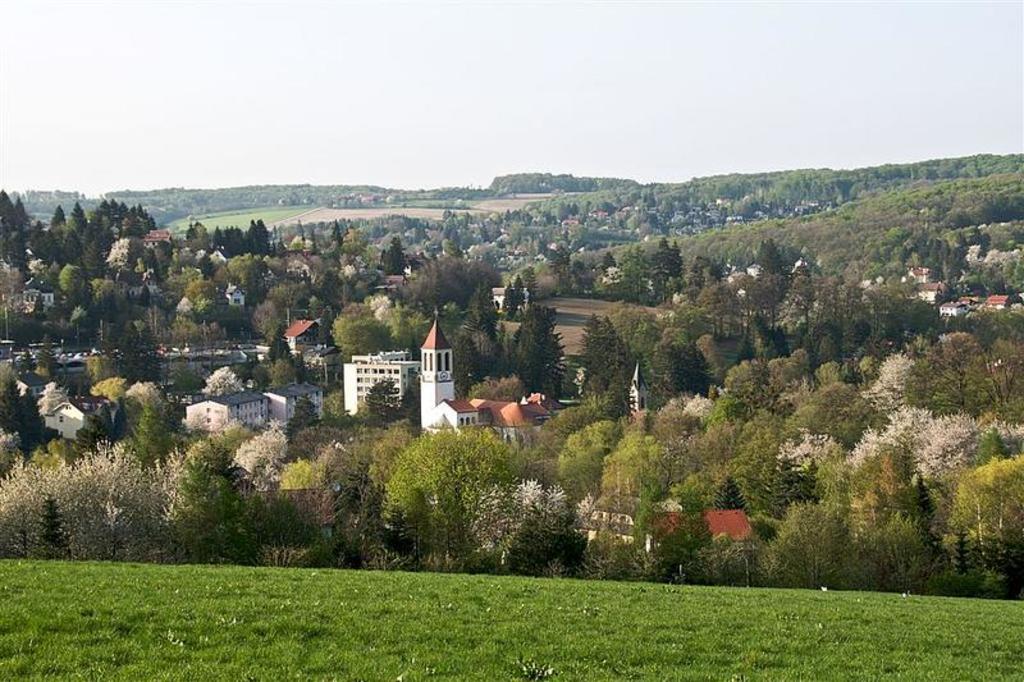 Eichgraben, 4500 locals