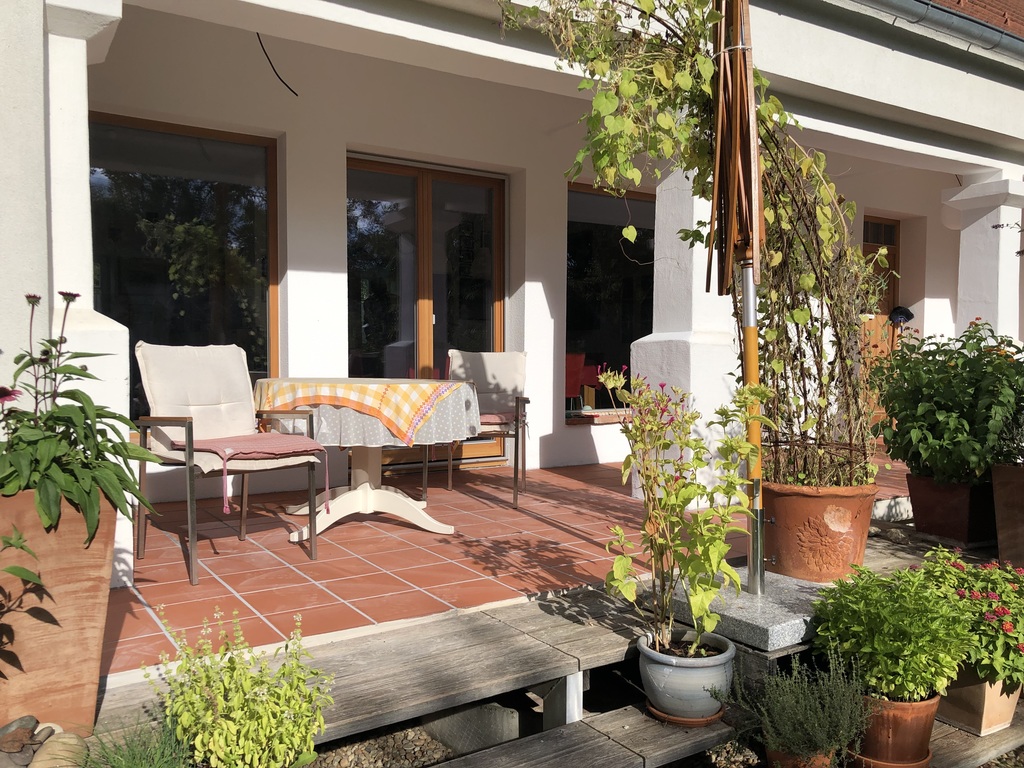 Terrace in front of the kitchen