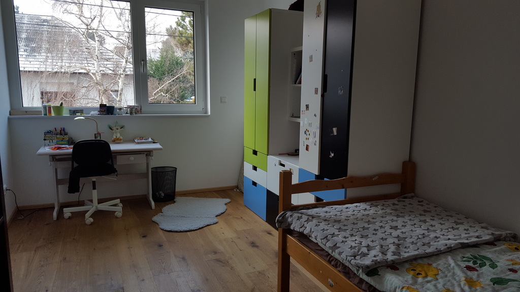 Sleeping room with one bed (190cm)