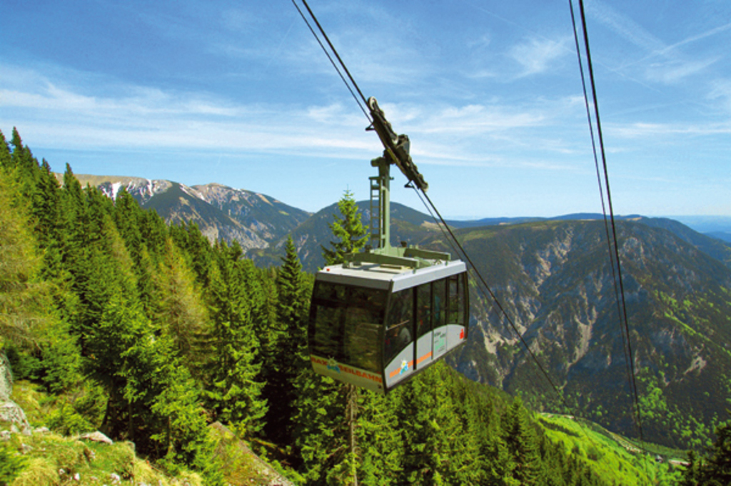With the cable car you can do also one day trips in the raxalps