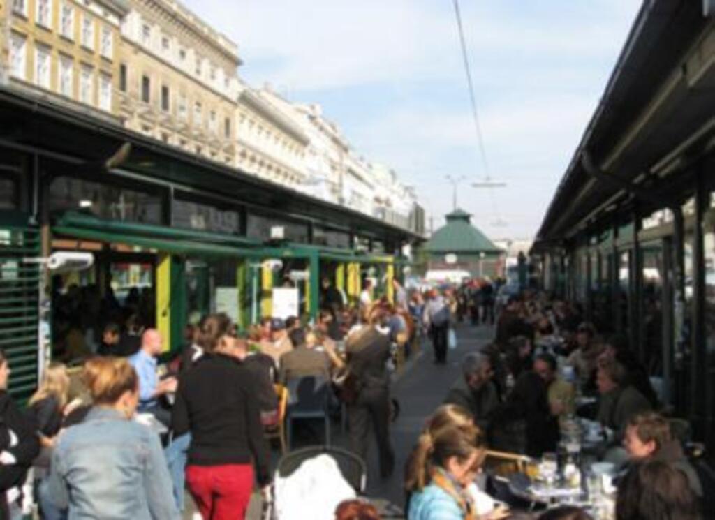 the famous and charming NASCHMARKT