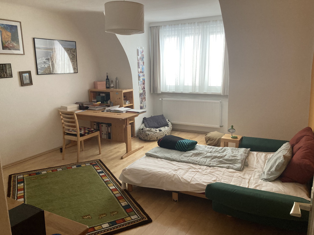 children room 2 with one sofa