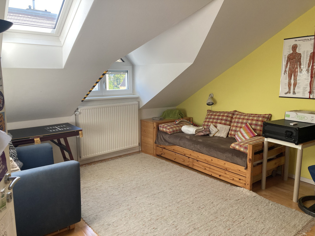 children room 1 with one bed and one single-sofa