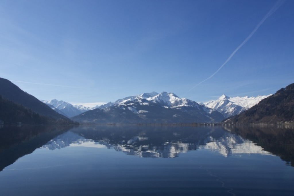 Lake "Zeller See" - just 5 minutes away