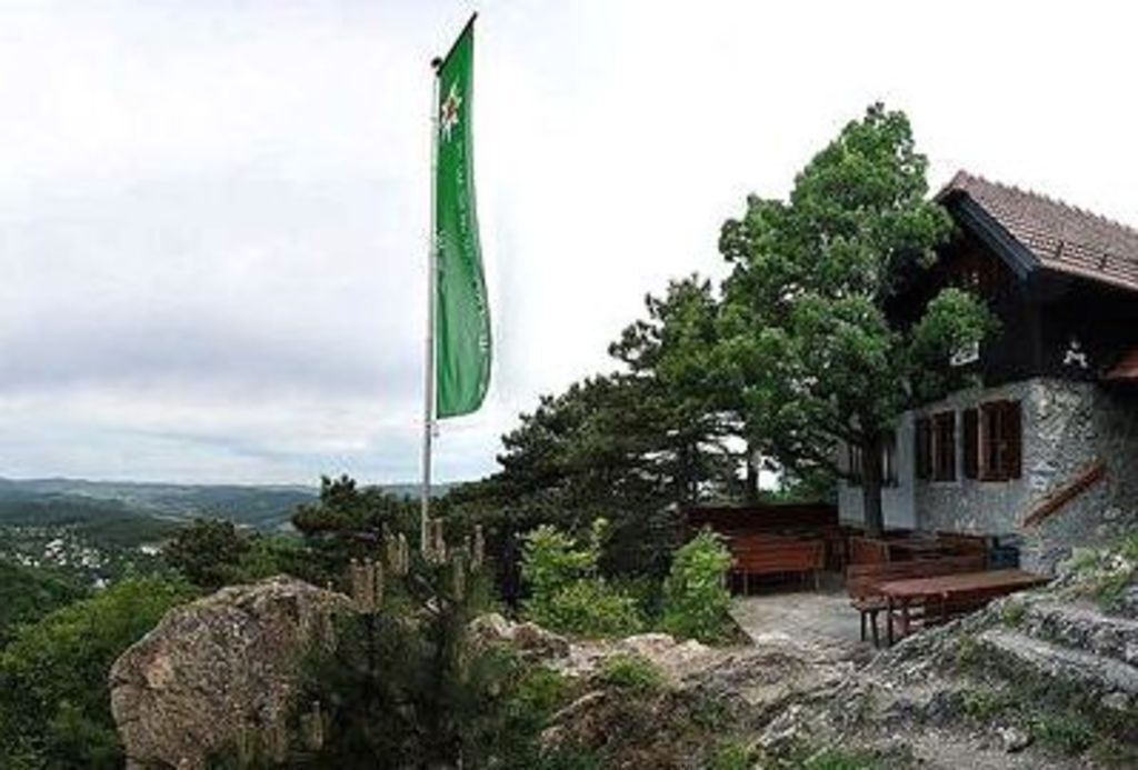 hut in the vienna woods - there are many of them all in hikking or biking distance -
