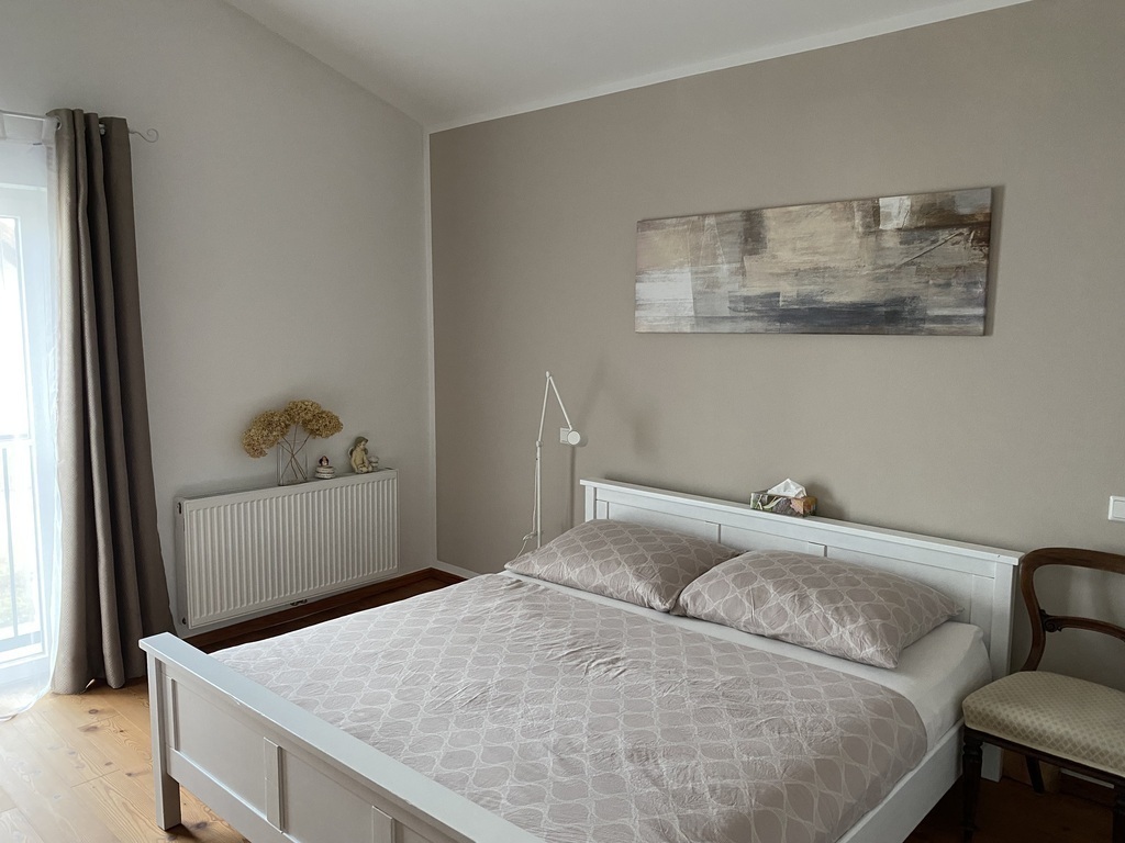 Master bedroom 180x200/ Chambre parents, lit 180x200