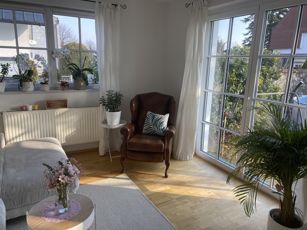 Living room 2/ Salon côté jardin