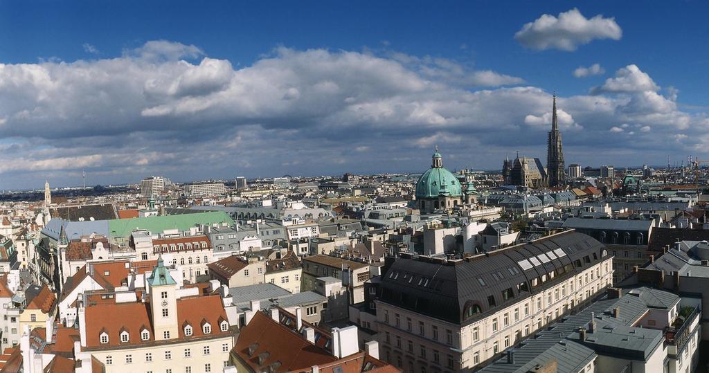 Vienna Center 45 min