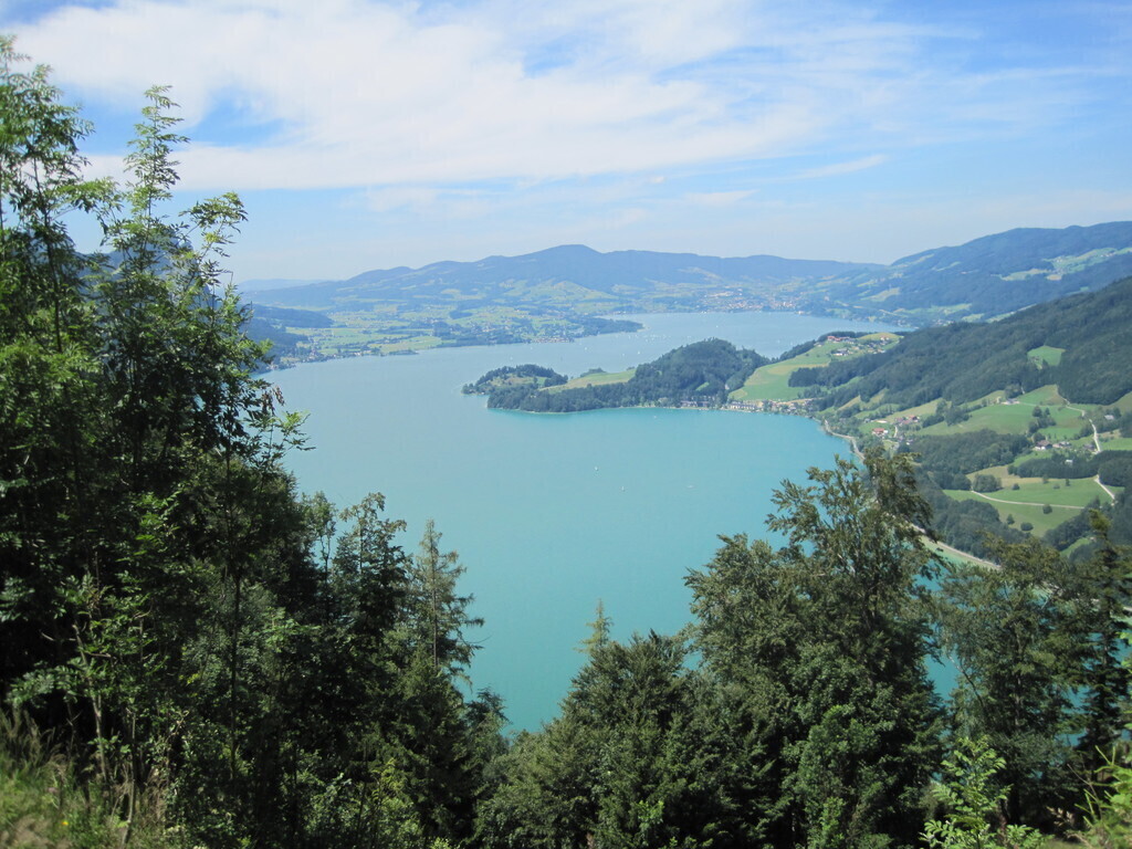 Lake Mondsee (25 min by car)