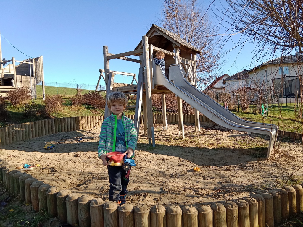 playground - 20 seconds walk