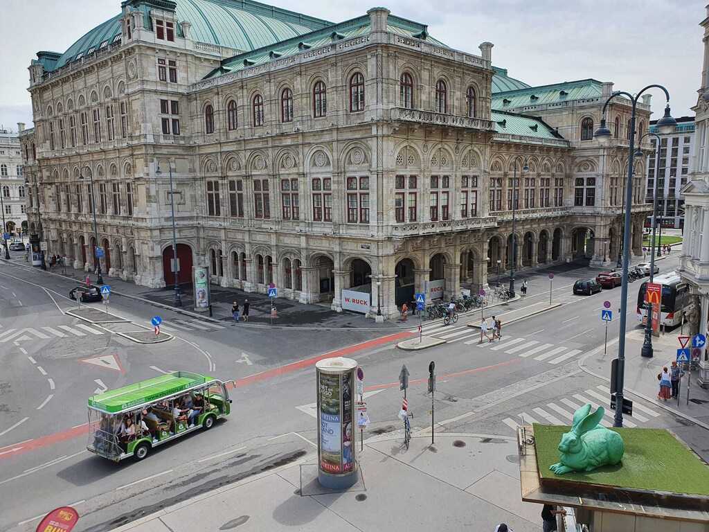Blick auf die Staatsoper - View of the State Opera