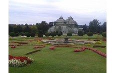 Schönbrunn ist 10min zu Fuß von der Wohnung zu erreichen - Schönbrunn can be reached on foot in 10 minutes