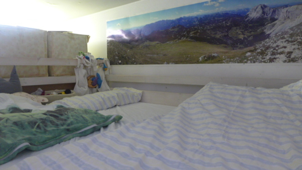 Doppelschlafgelegenheit auf dem Hochbett im Kinderzimmer - Double sleep on the loft bed