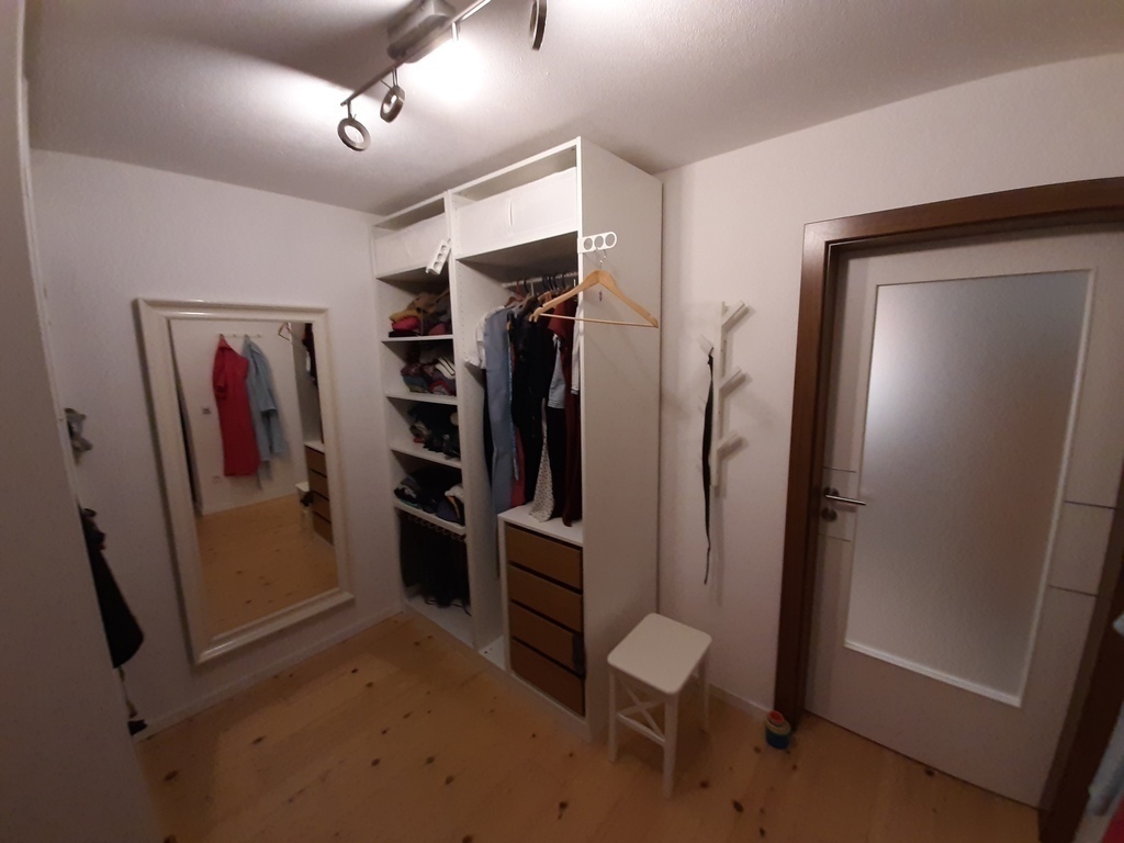 Dressing room next to parent's sleeping room