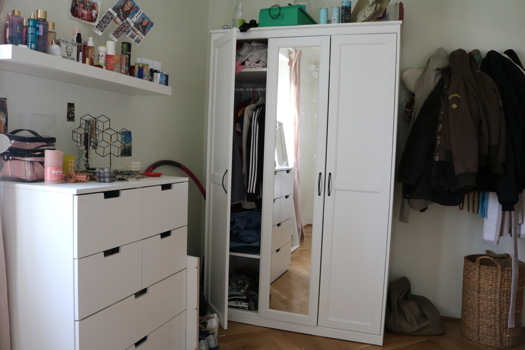 girls bedroom ground floor