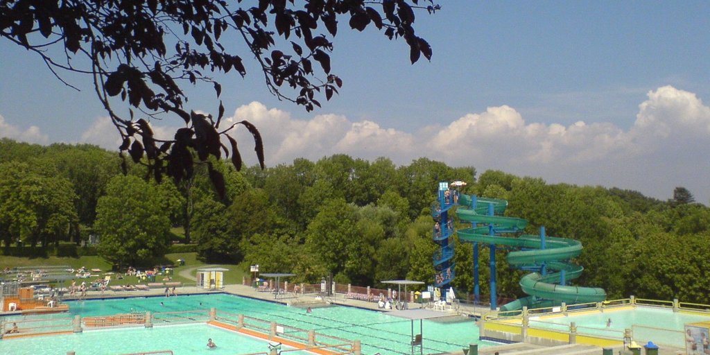 Schafbergbad 15 min by bus