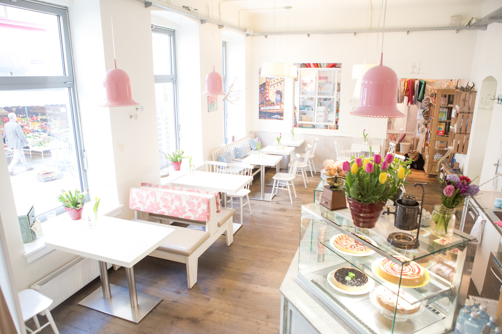 cafe himmelblau- 10min away- lovely cakes and breakfast