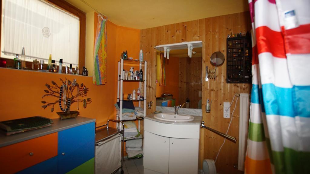 Bathroom2, parents room