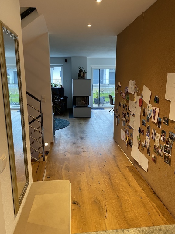 View entrance door to the living area