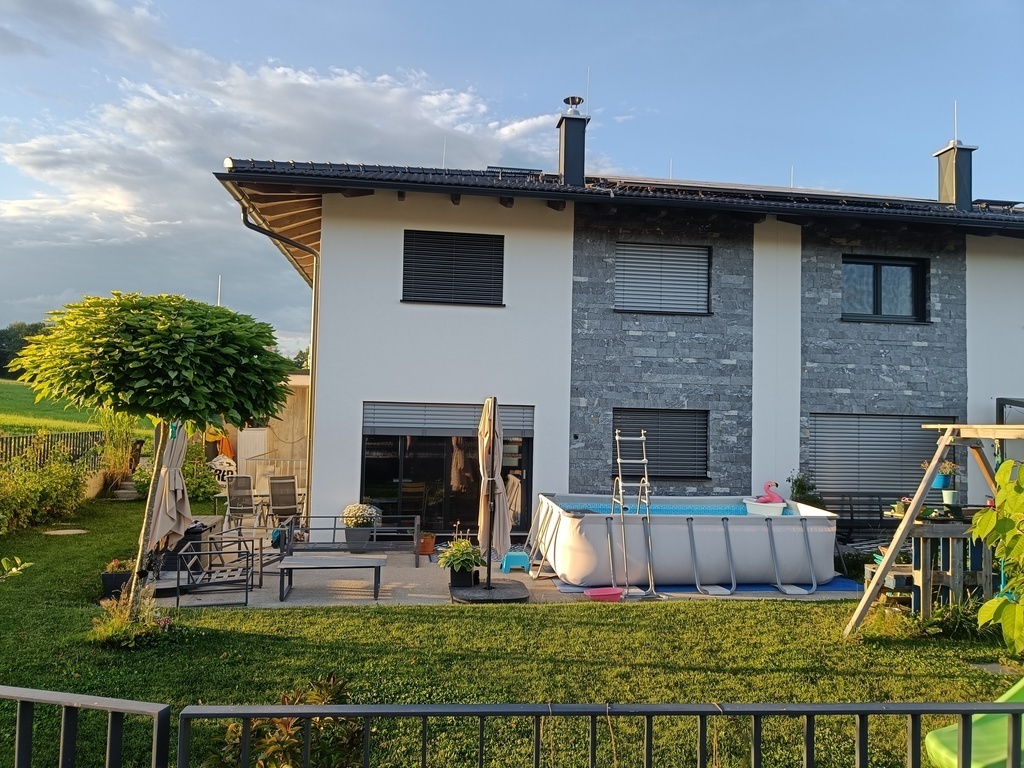 House with pool in the summer