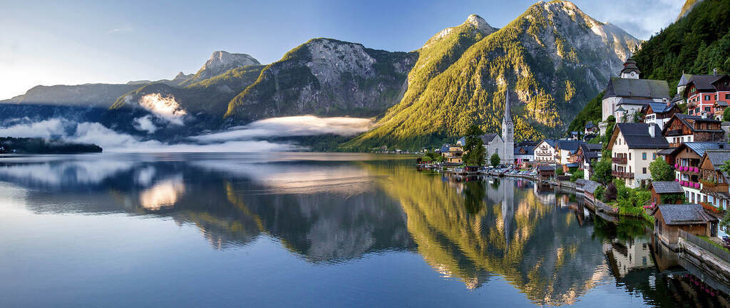 famous Hallstatt - 1h30min away