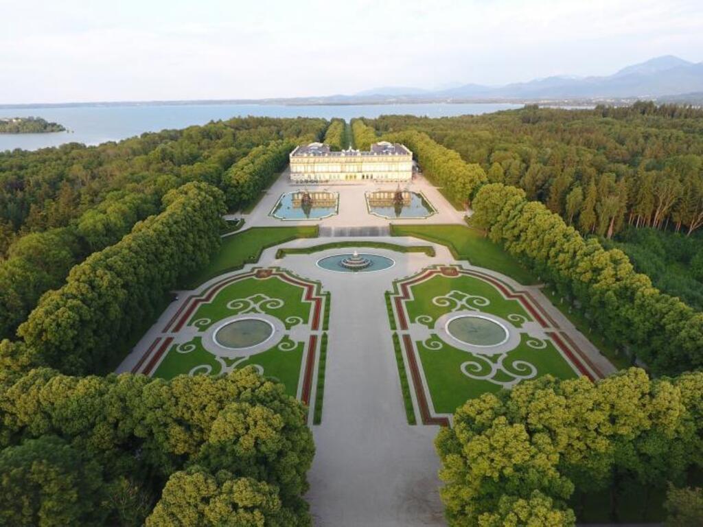 Schoss Herrenchiemsee - famous castle of king Ludwig, 1h away