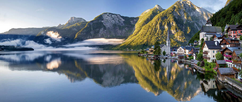 famous Hallstatt - 1h30min away