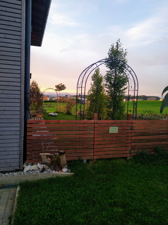 entrace to the garden from north (in the morning)