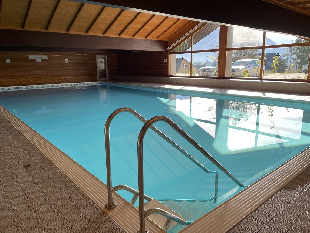Indoor swimming pool which can be used 
