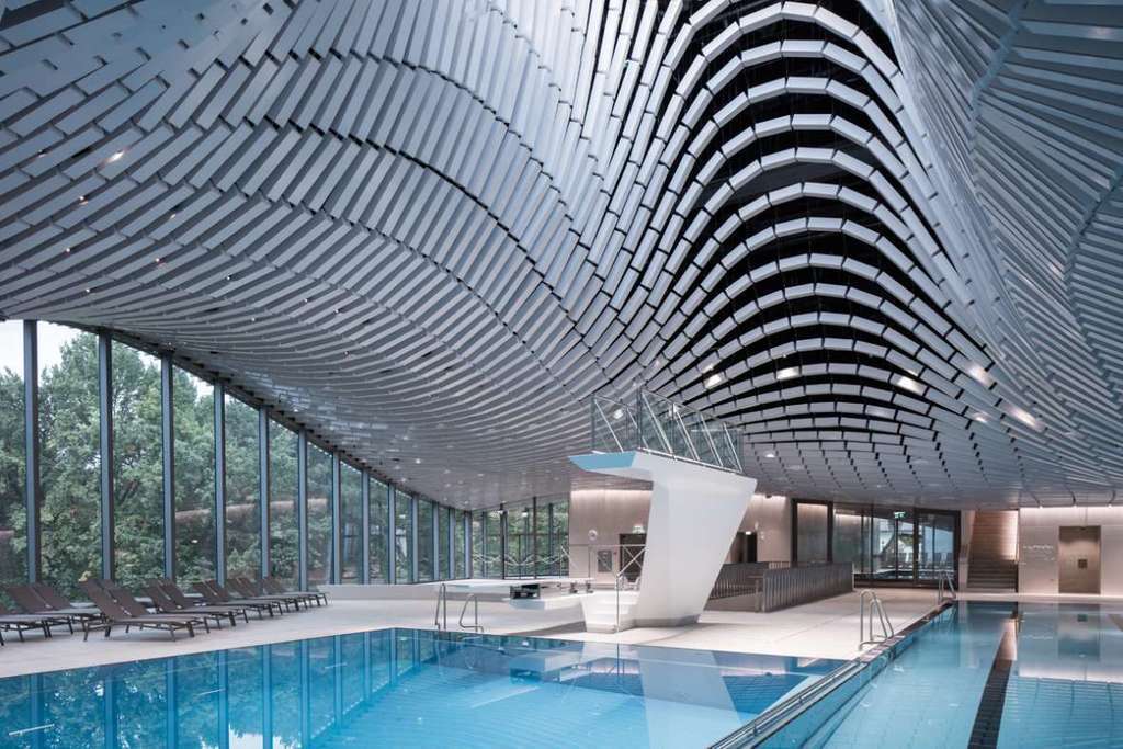 The Paracelsus public swimming pool and sauna (opened in 2019) is located in our street