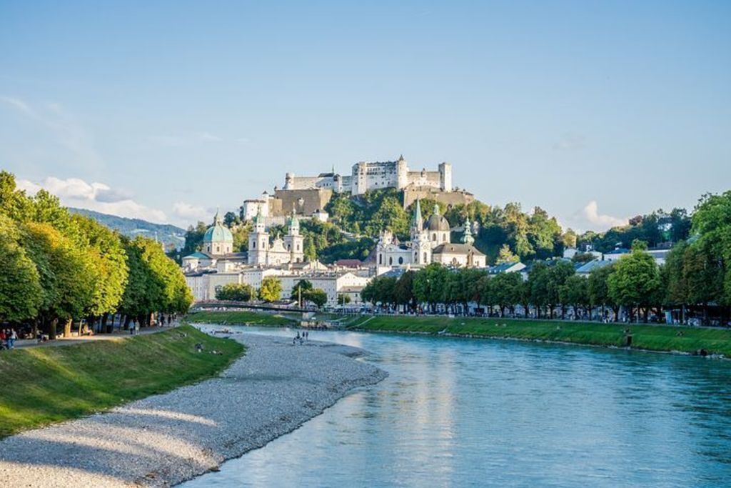 Salzach river and the old town 