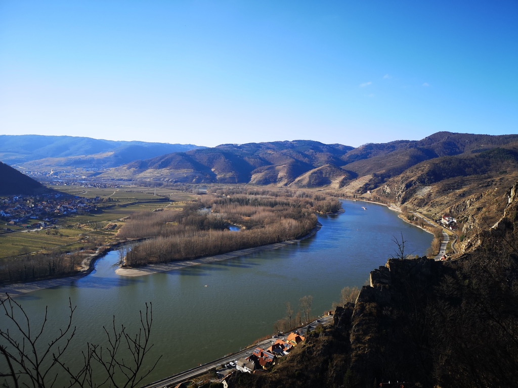 Danube from Dürnstein/Wachau: 25 min. drive by car