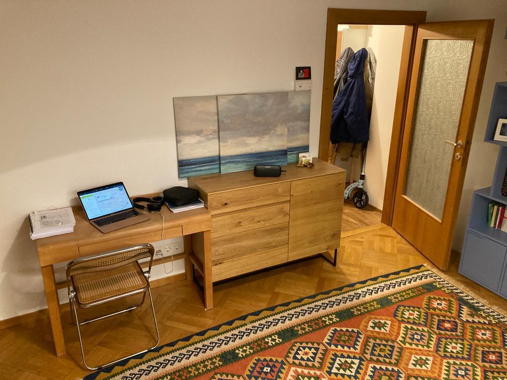 Living room with desk 