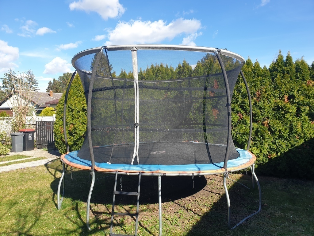 big trampolin