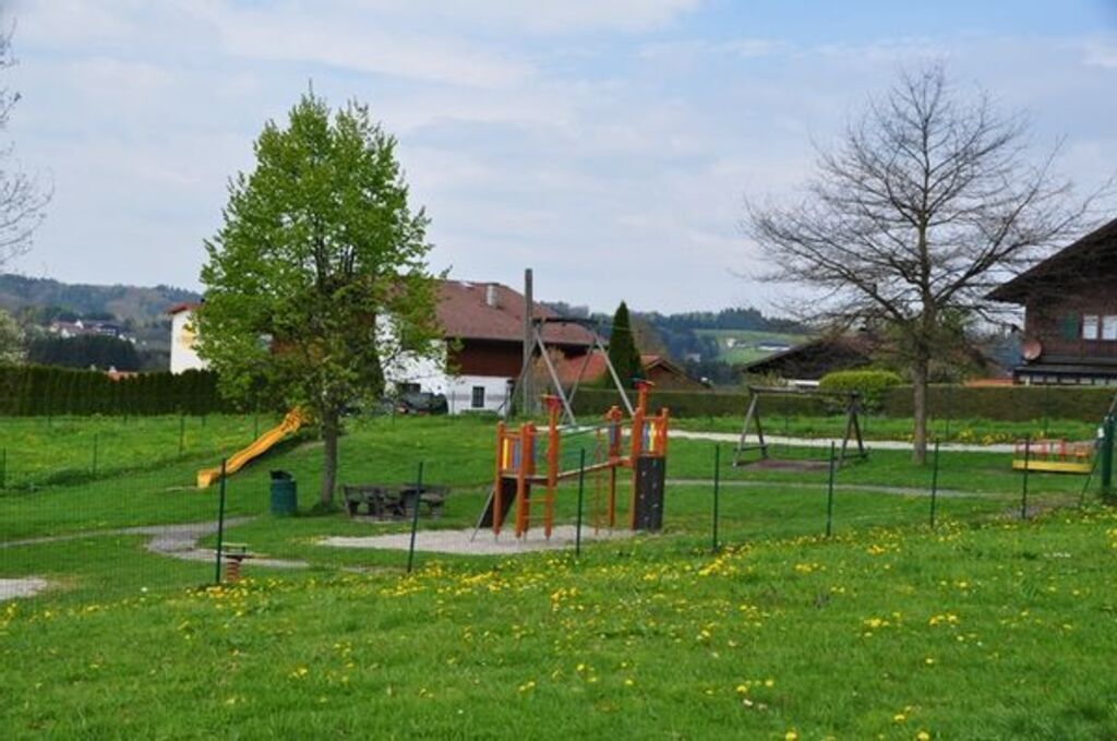 Spielplatz in unmittelbarer Nähe 