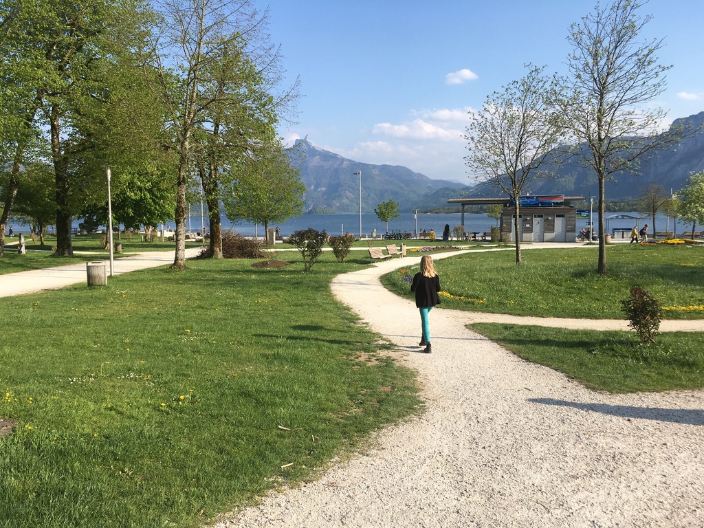 walking to promenade at the lake