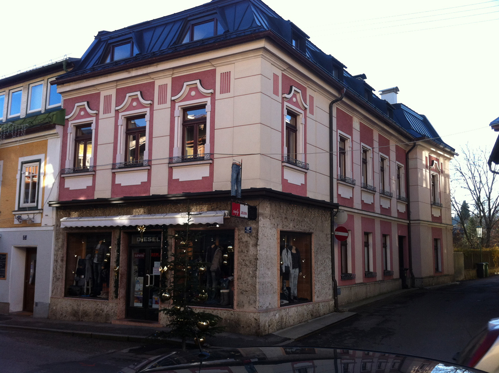 Straßenansicht / streetview