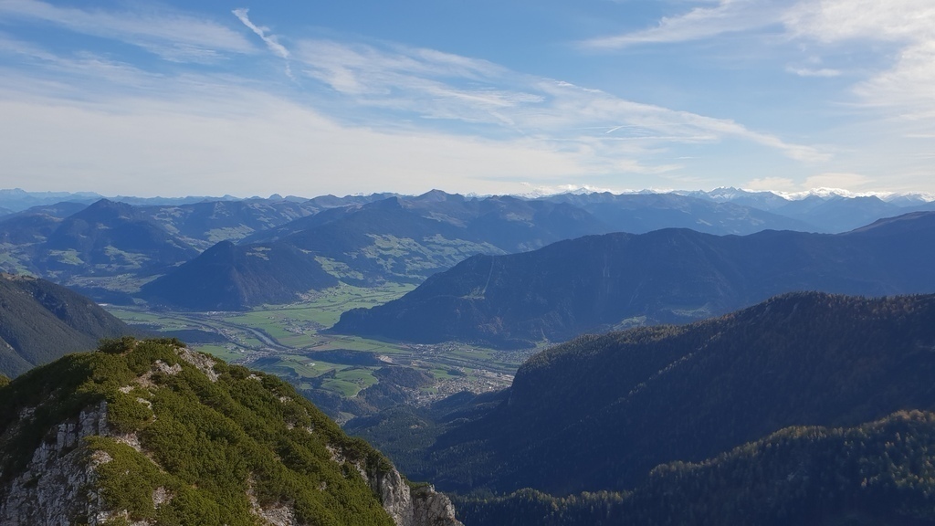 View from the Ebnerjoch towards the Zillertal