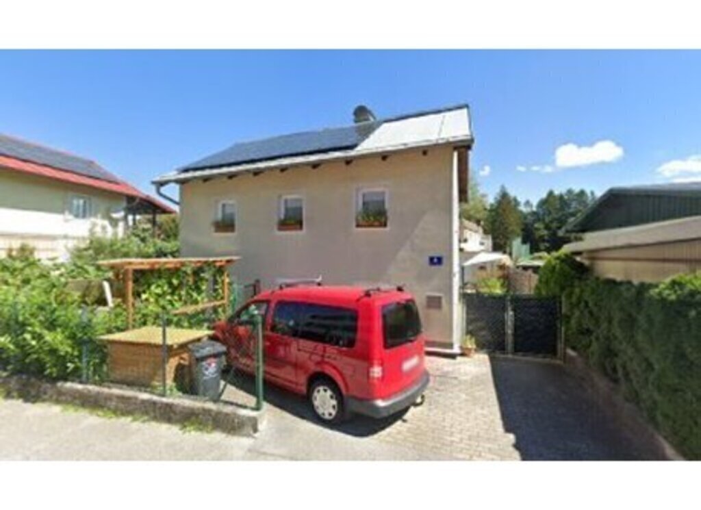 Hausansicht von der Straße